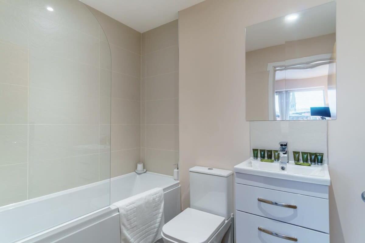 Fantastic 1 Bed Flat Manchester - Sleeps 3 المظهر الخارجي الصورة